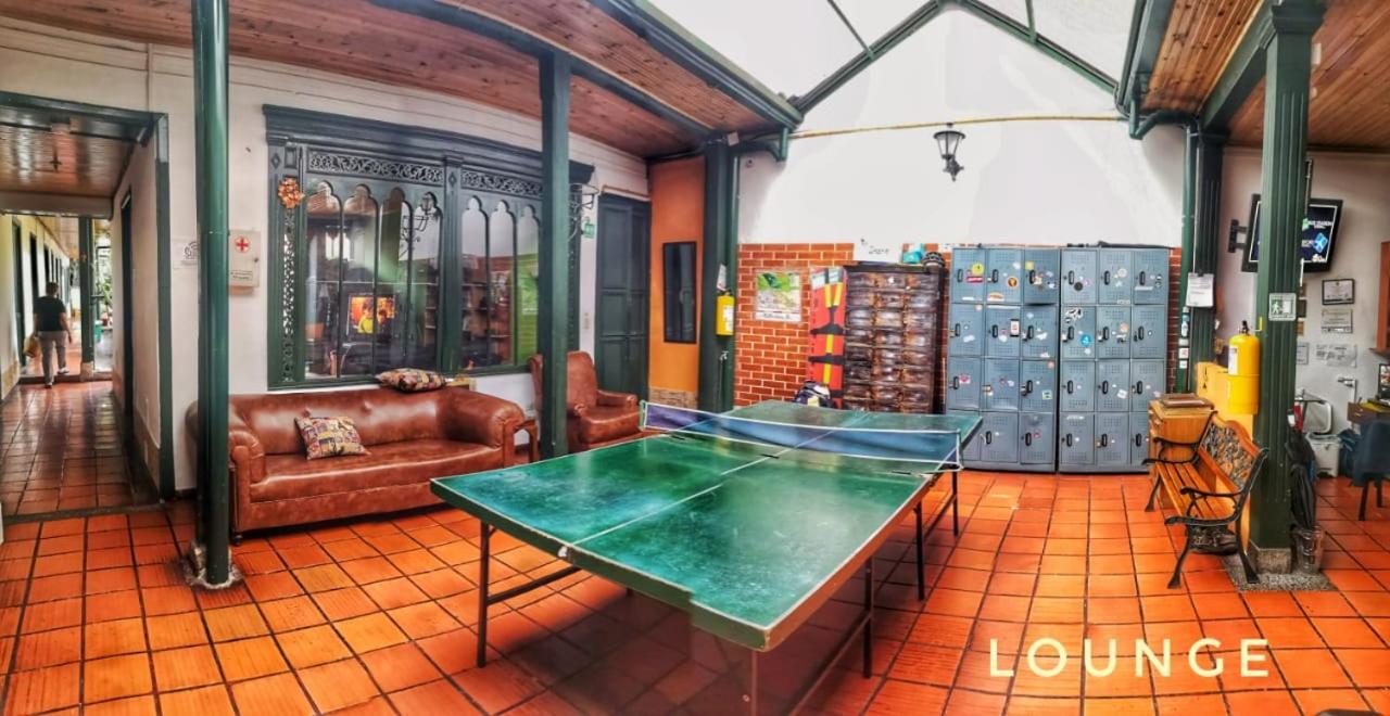 Hostal Sue Candelaria Bogotá Exteriör bild